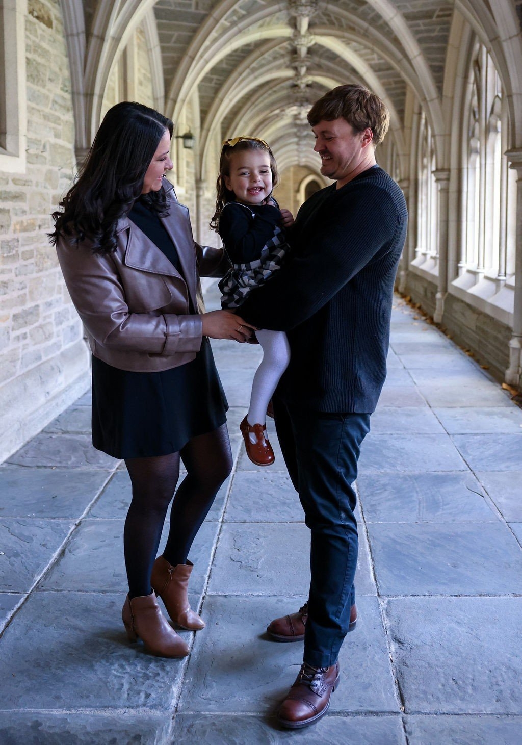 carousel-hero-element image-0