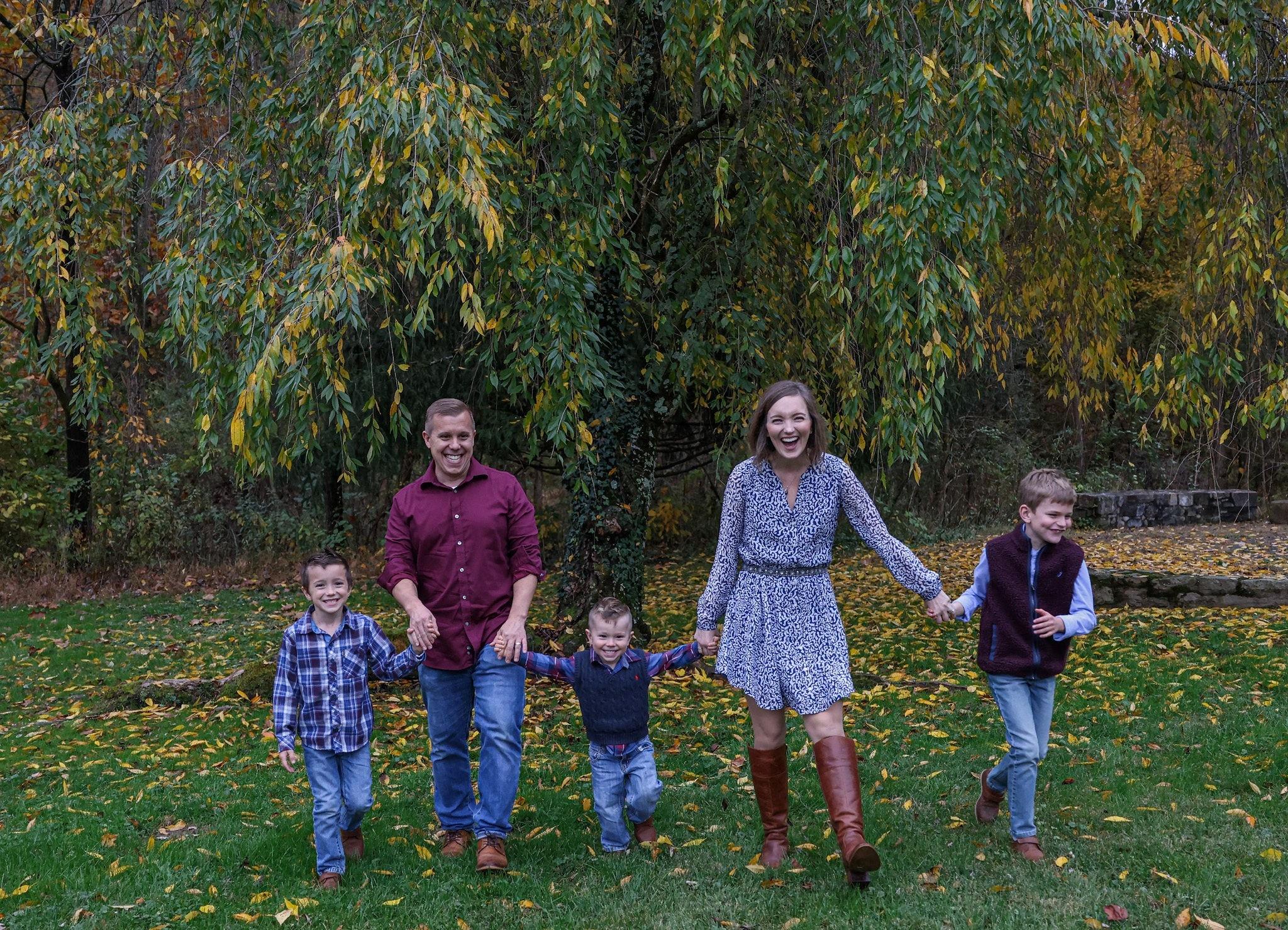 carousel-hero-element image-0